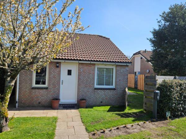 Bungalow Schotvanger Egmond aan den Hoef Bagian luar foto
